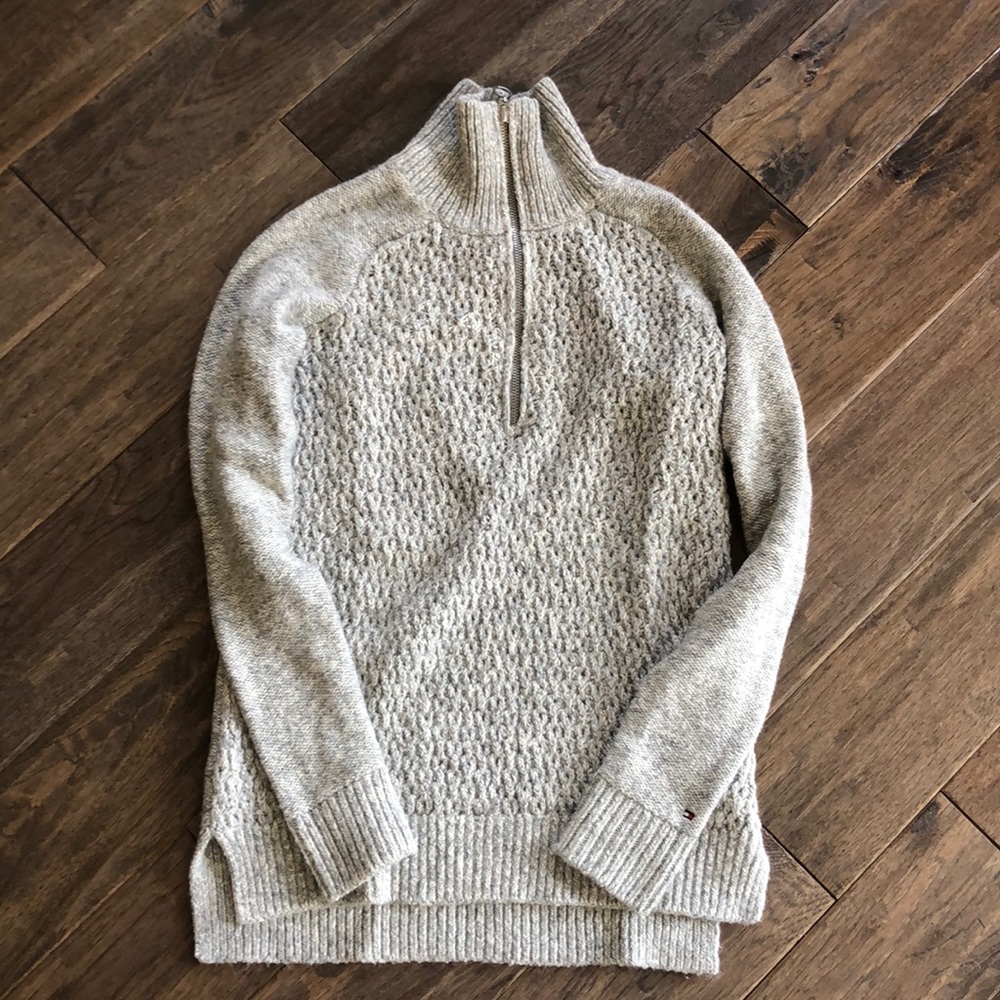 Tommy Hilfiger half zip sweater